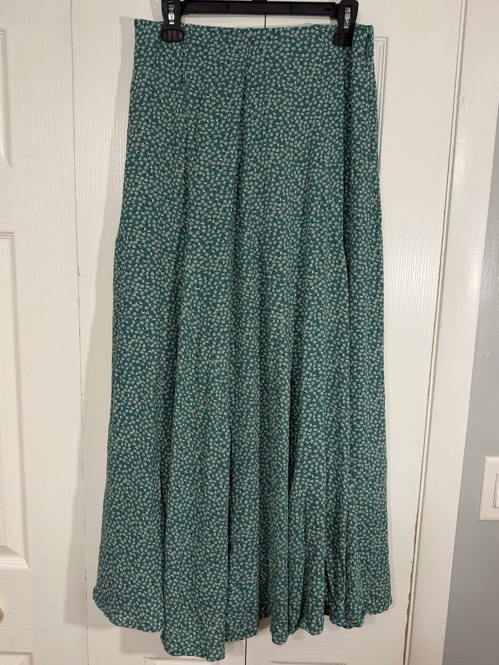 NWT American Eagle Floral Maxi Skirt L Green